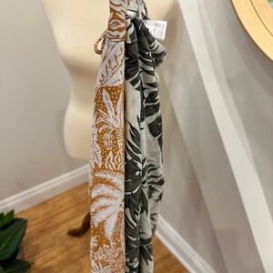 Set of 2 Wrap Skirts with tropical prints!